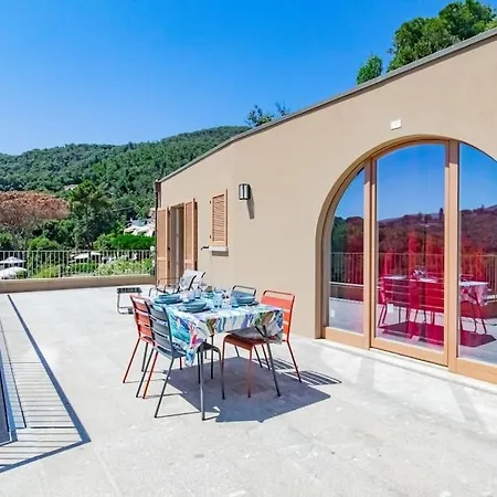 Baia Di Spartaia 1 פרוצ'ו