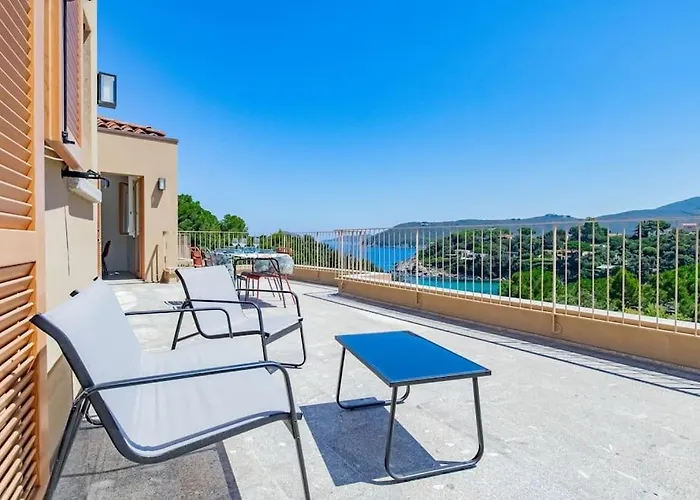 Baia Di Spartaia 1 *